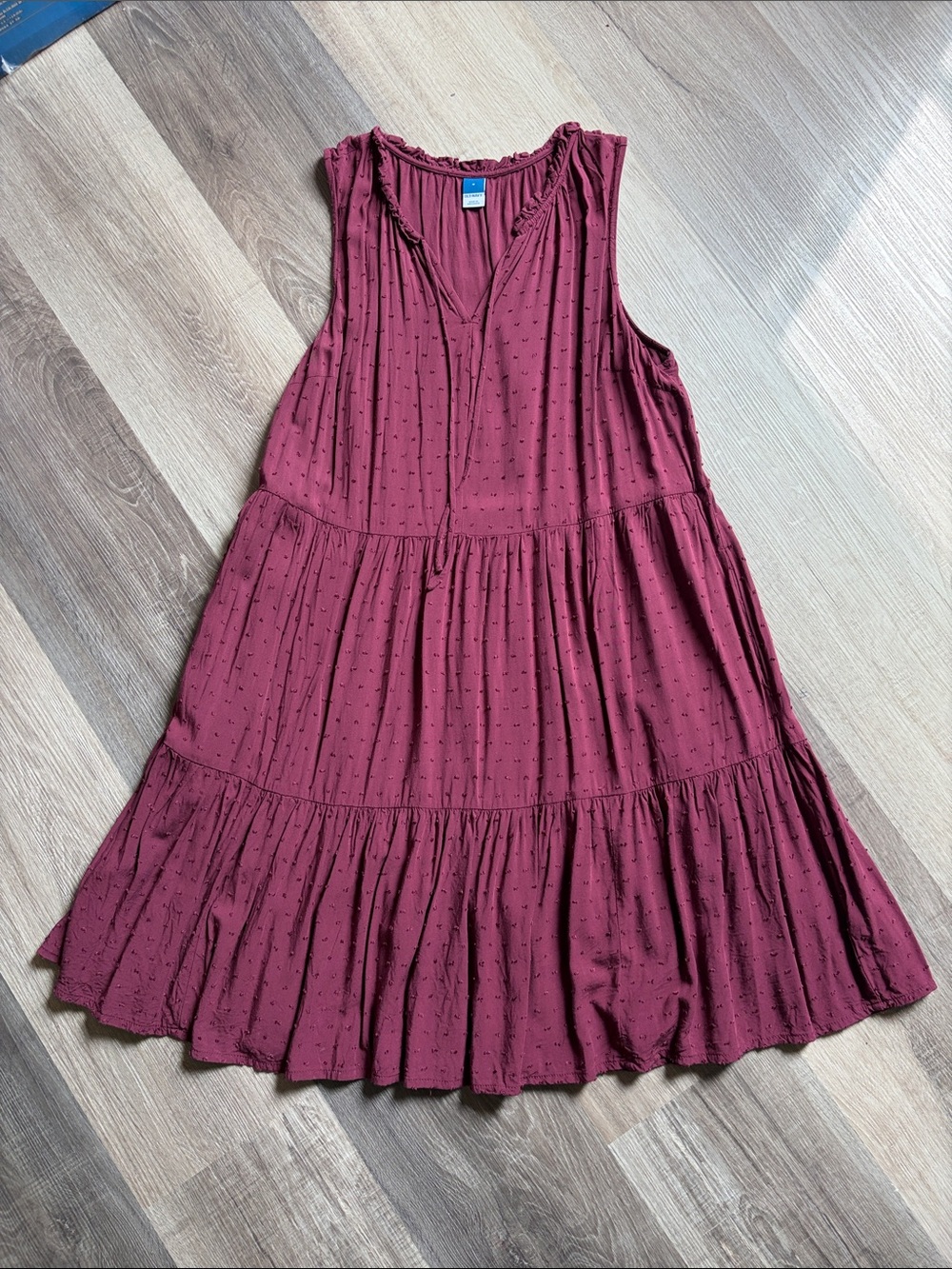 Old Navy Sleeveless Tiered Dress in Burgundy Red Size M